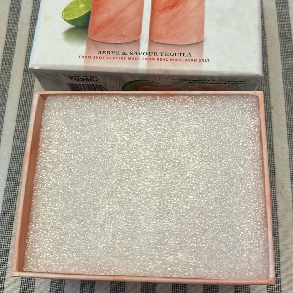 Final Touch Himalayan Salt Shot Glasses, Set of 2